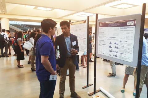 BBSB/PEB student presenting his poster on an Integrated Workshop project on the analysis and design of protein structures and interfaces, at the 2016 iPoLS meeting.